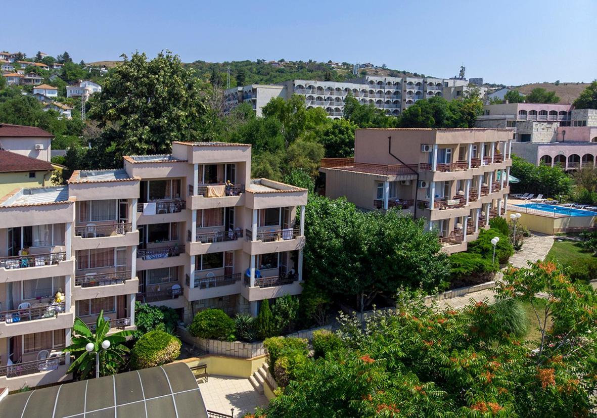 Hotel Naslada 발치크 외부 사진